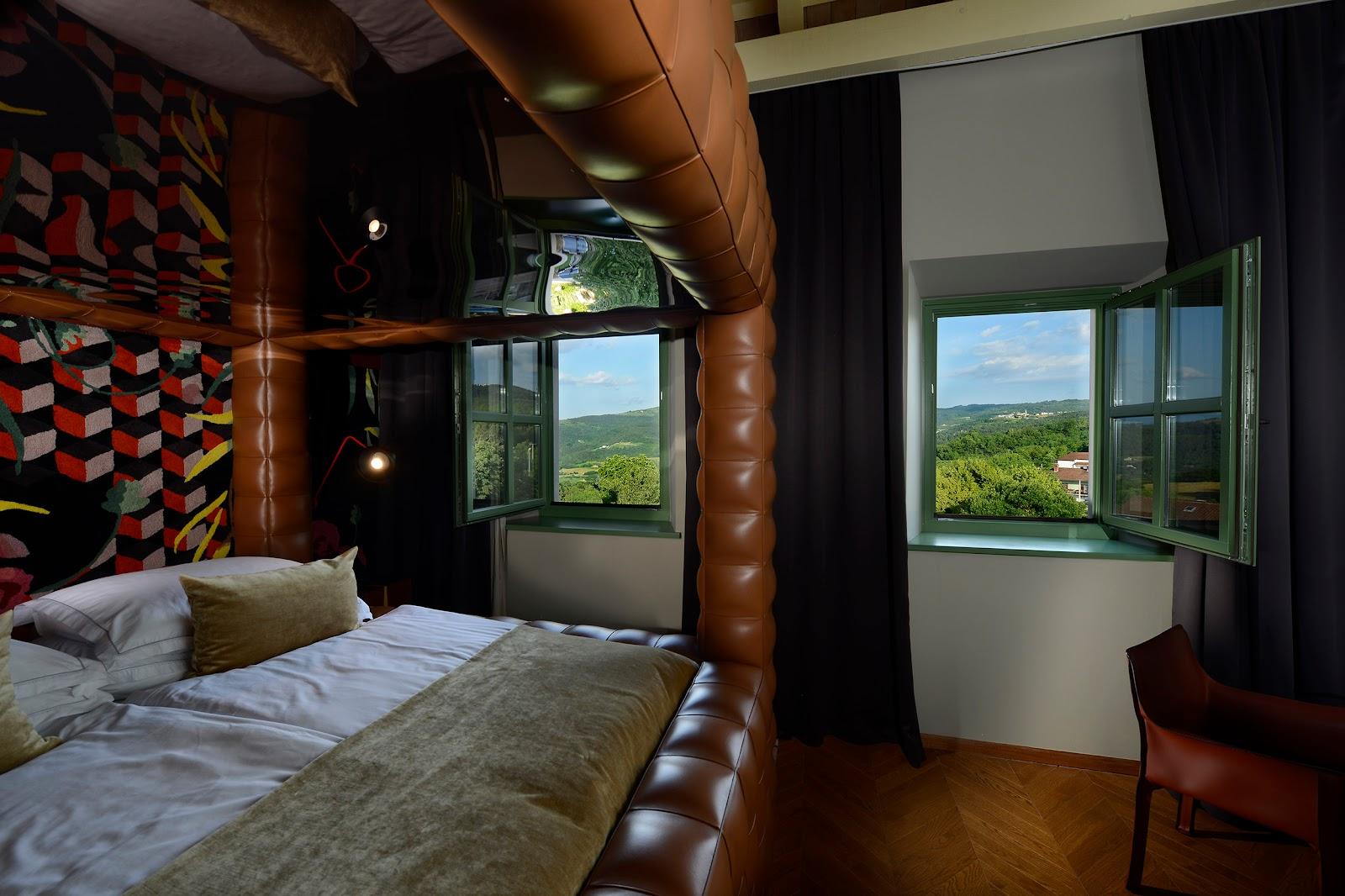 ROXANICH Winery and Design Hotel